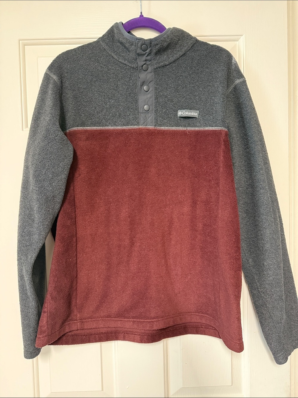 Columbia Two-Tone Gray and Maroon Fleece Pullover